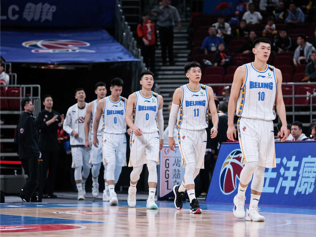 球隊提供了 球隊提供了